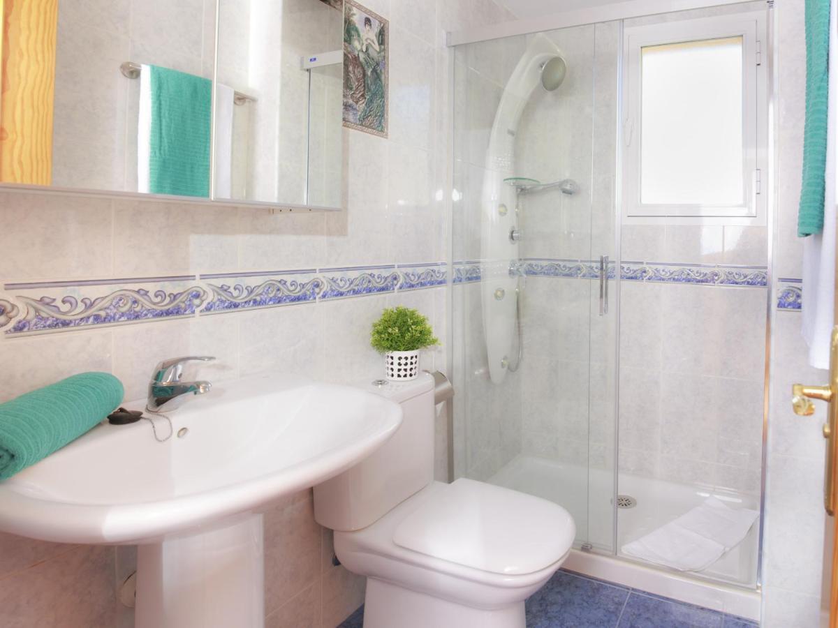 Sea & Wave Ventura Studio Apartment Málaga Esterno foto